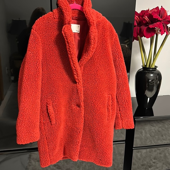 Aritzia Wilfred Free Sherpa Coat - Picture 1 of 5
